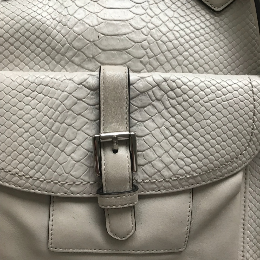 SOLD Cream-colored Coach Tote Bag - Picture 3 of 7